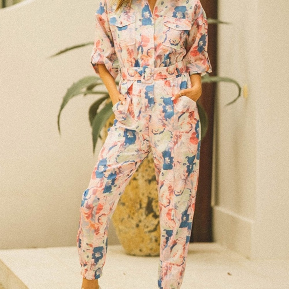 Bright Floral Lina jumpsuit! Size S! BRAND NEW (HAT NOT INCLUDED)